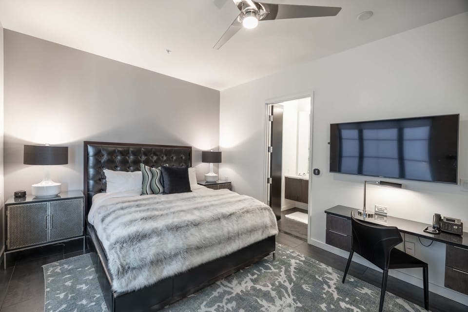 121 Hotel