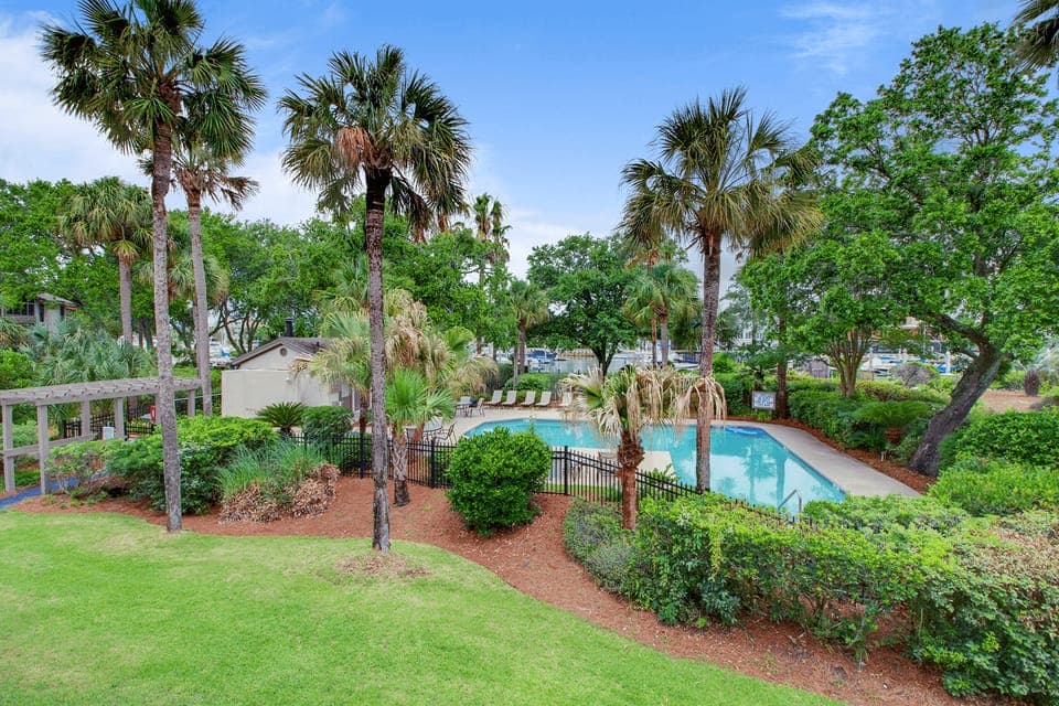 Steps Away, Pool and Hot Tub