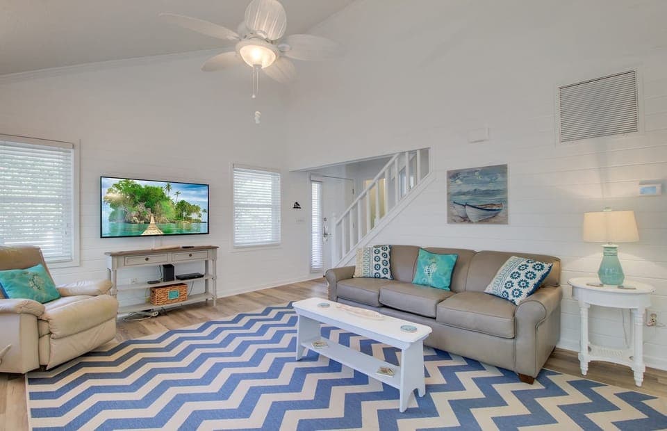 Living Area 72 Pelican Bay