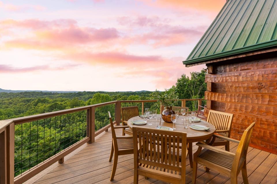 Dine al fresco while enjoying serene mountain views. (Big Bear Lodge)