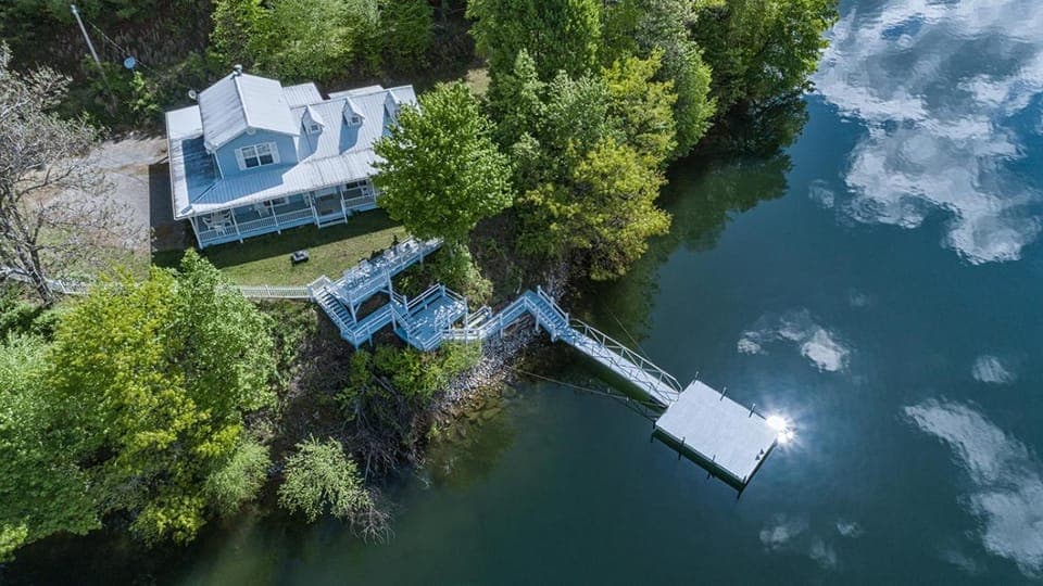 Property building, Bird's eye view