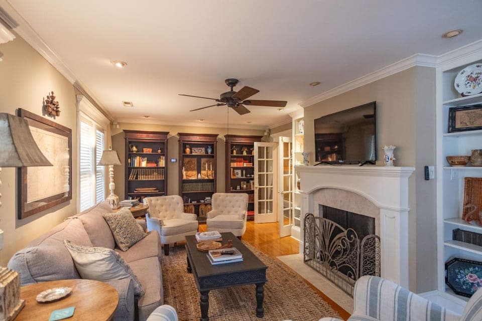 Library, TV and multimedia, Living room, fireplace