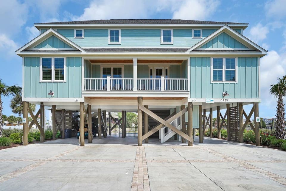 Oyster Dream House in Murrells Inlet