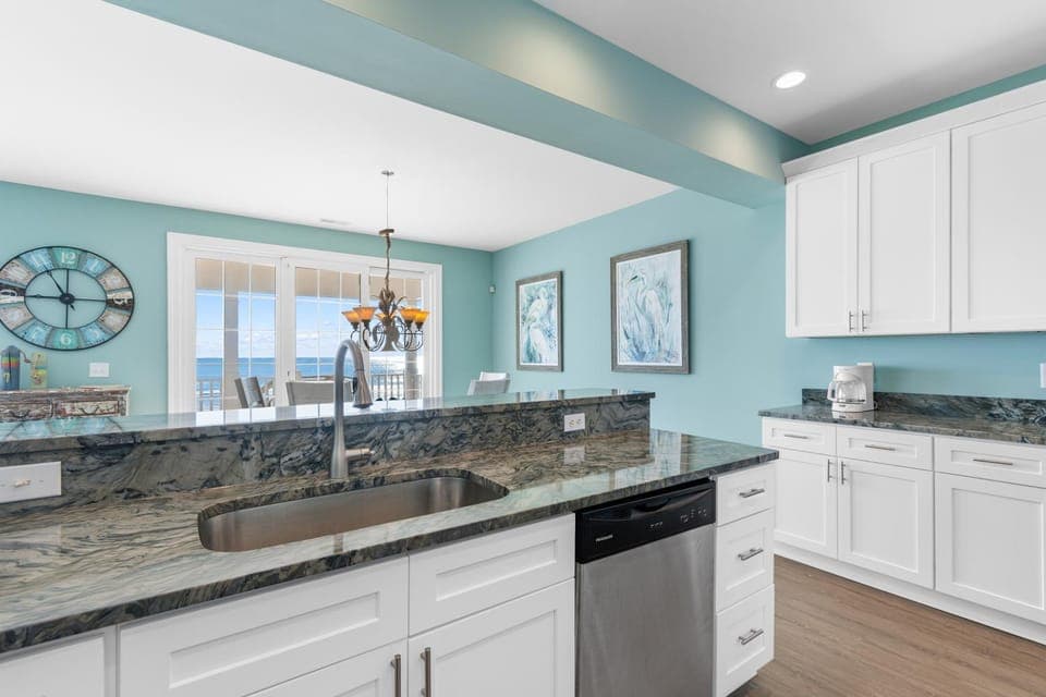 Beach Retreat House in Garden City