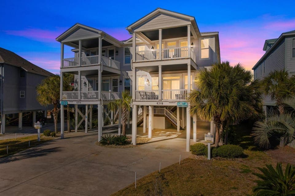 Stingray Station House in Garden City