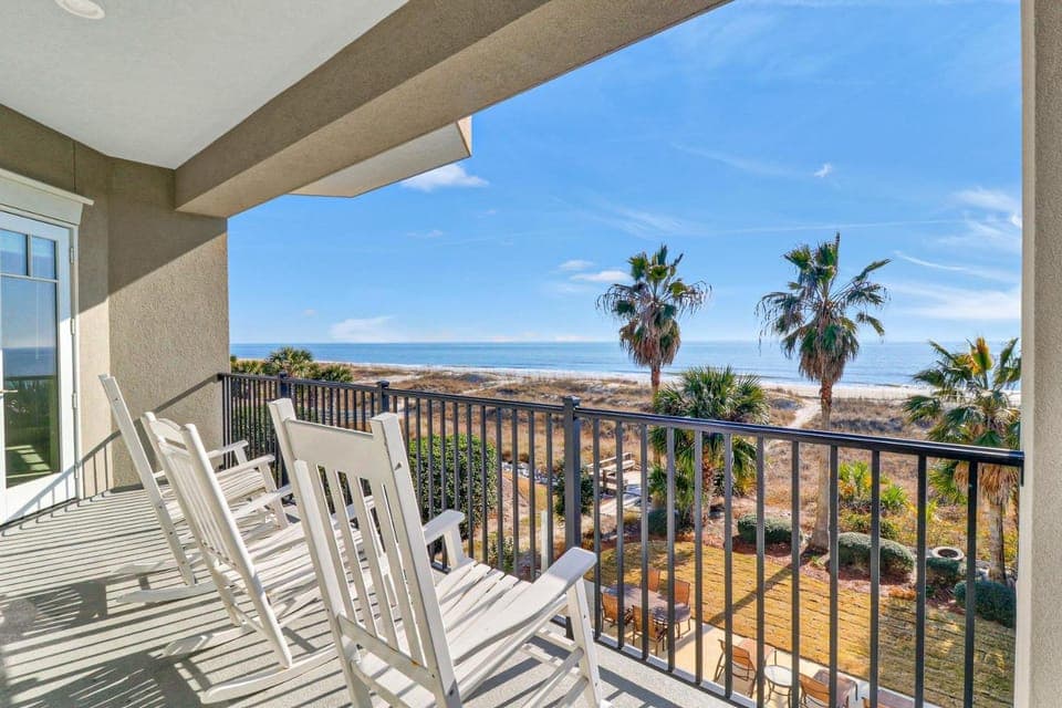 7 Guscio Way House in North Forest Beach