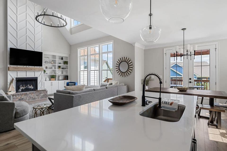 Living room, Dining area, kitchen