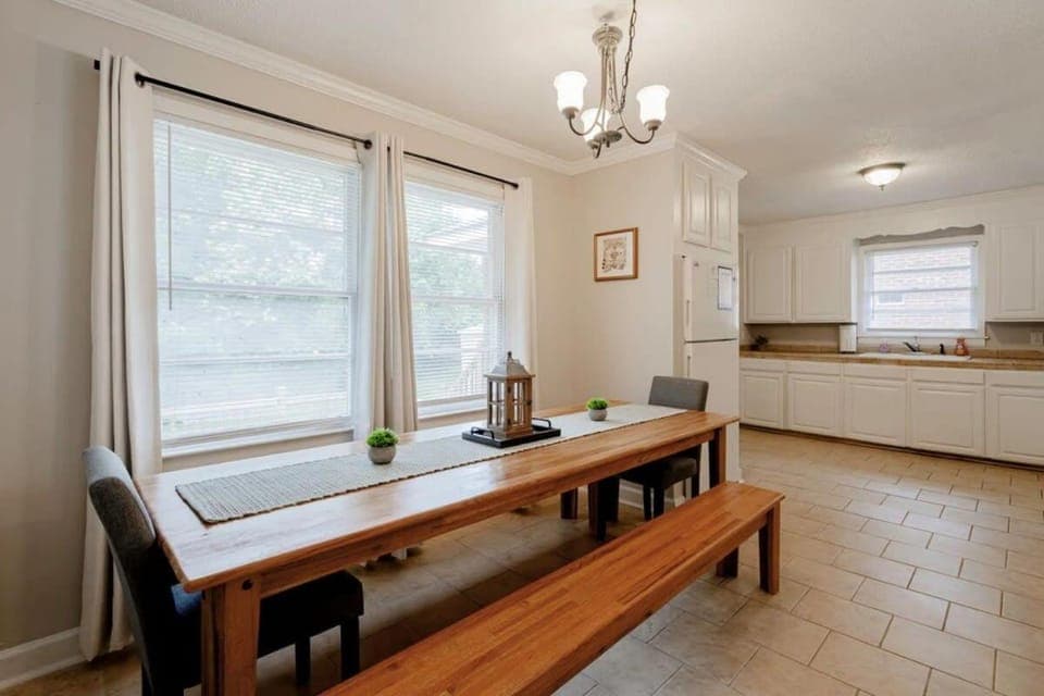 10 Min from Downtown Columbia - The Ronnie Runner House in Columbia