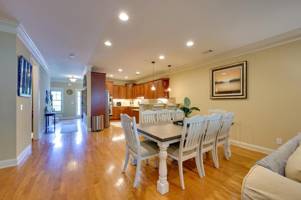 Lake Oconee Abode w/ Patio, Grill & Fire Pit Table House in Lake Oconee