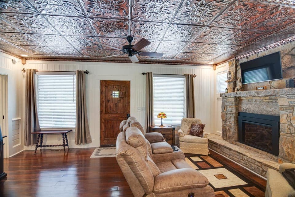 Lewisburg Home w/ City Park Views: Near Downtown! House in Tennessee
