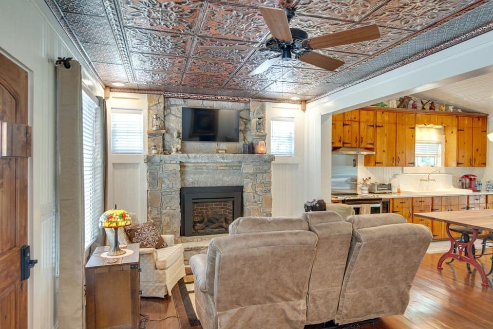 Lewisburg Home w/ City Park Views: Near Downtown! House in Tennessee