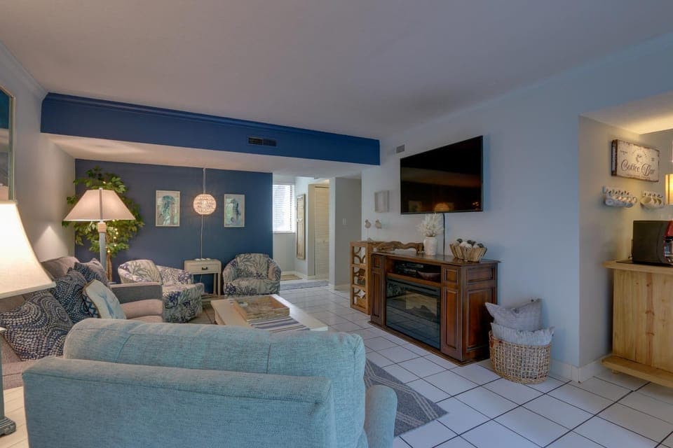 Serene Hilton Head Island Condo w/ Community Pool! House in South Forest Beach