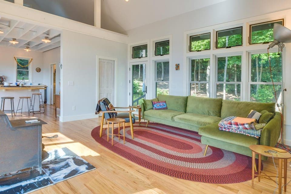 Pet-Friendly Studio w/ Views in Spruce Pine! Apartment in Mitchell County