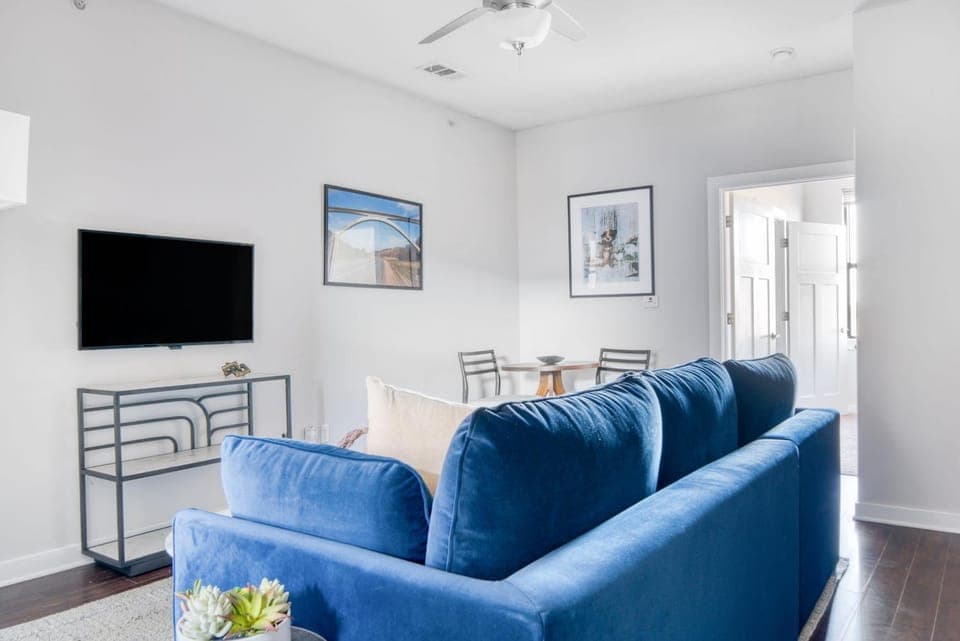 CozySuites Music Row Charming 1BR in Nashville! 49 Apartment in Music Row
