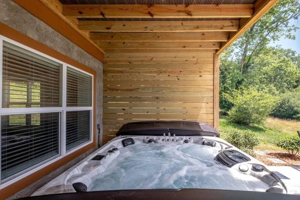 Day, Natural landscape, Hot Tub