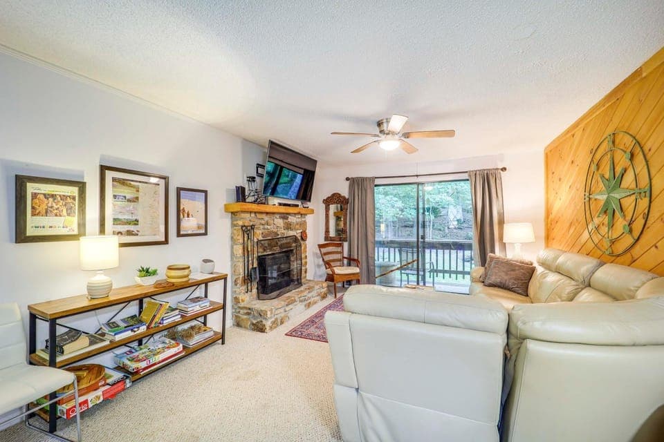 Ski, Hike & Explore! All-Season Condo in Beech Mtn House in Beech Mountain