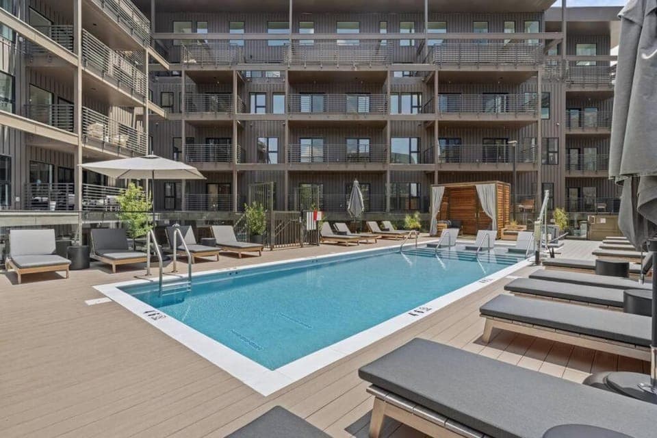 Balcony/Terrace, Swimming pool, Swimming pool