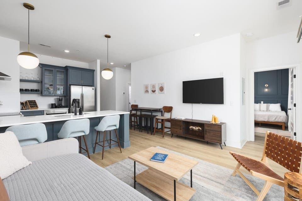 Kitchen or kitchenette, Living room