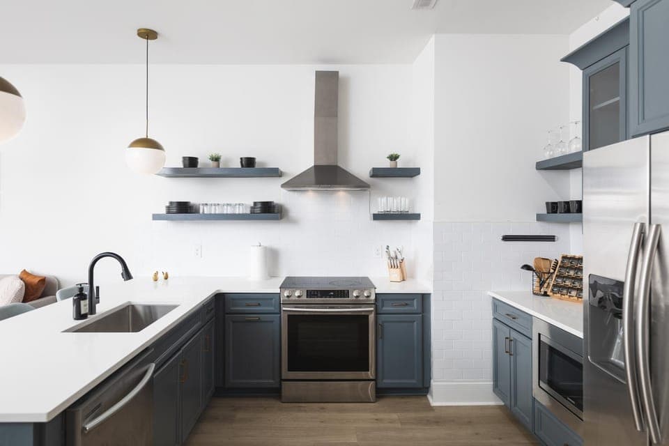 Kitchen or kitchenette