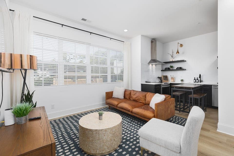 Kitchen or kitchenette, Living room, Dining area