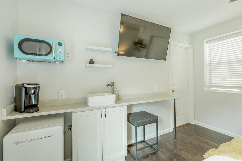 08 The Evans Room - A PMI Scenic City Vacation Rental Hotel in Chattanooga