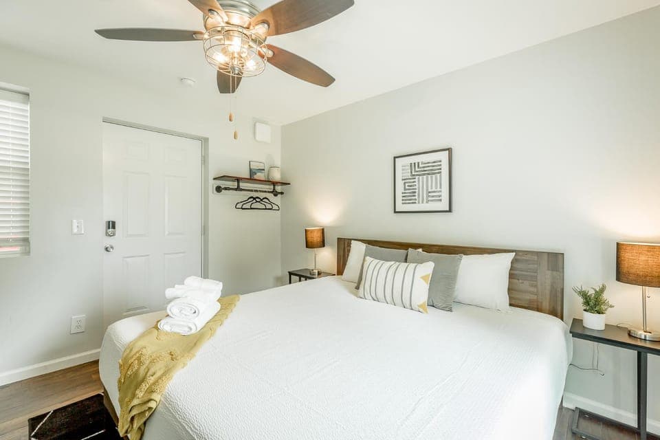 08 The Evans Room - A PMI Scenic City Vacation Rental Hotel in Chattanooga
