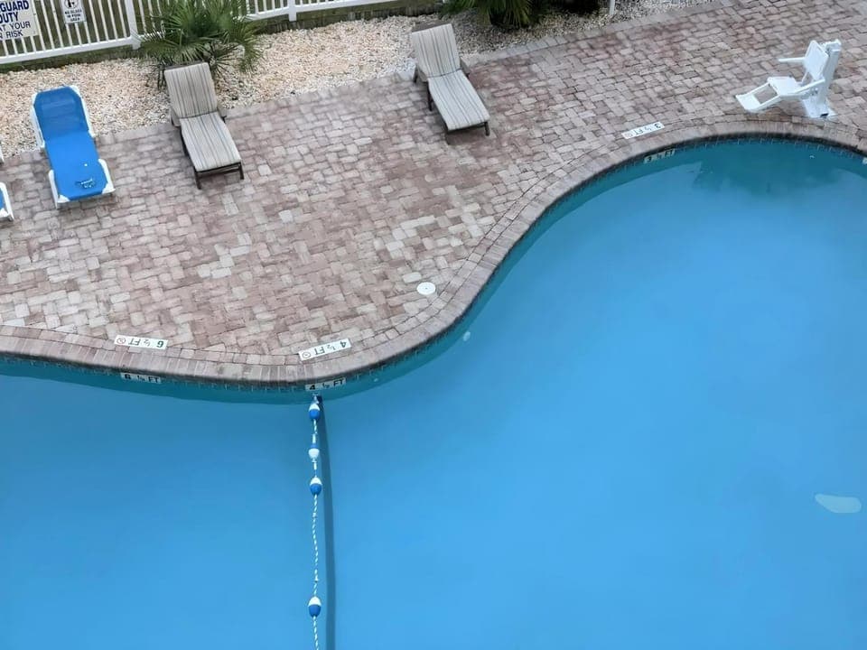 Pool view, Swimming pool