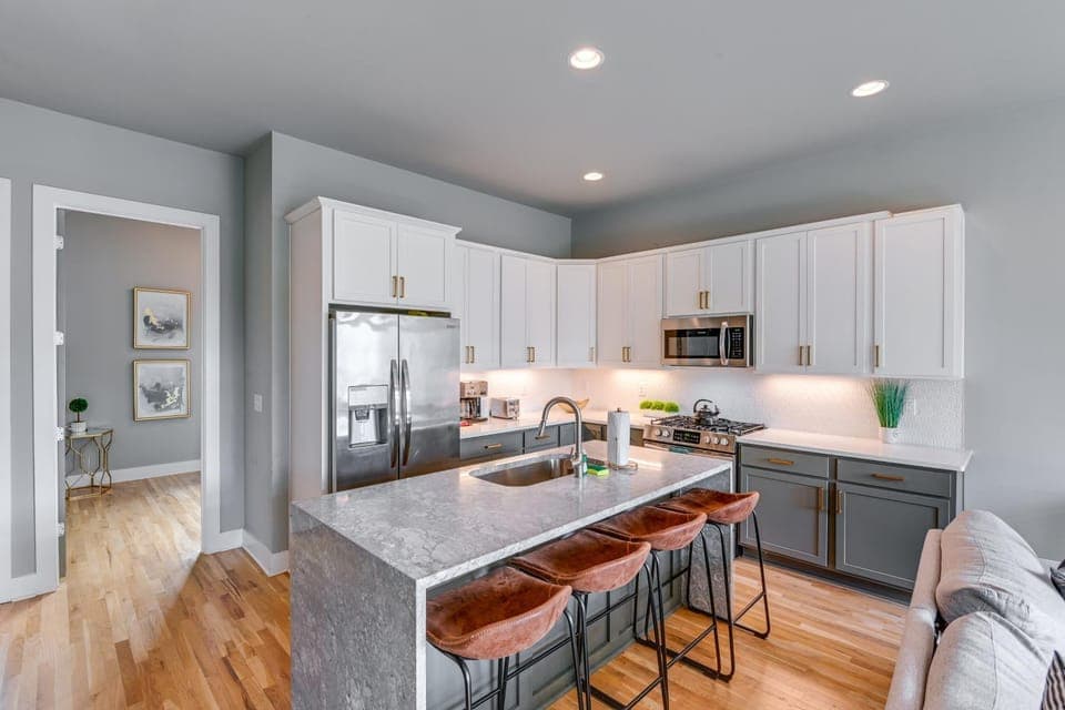 Nashville Townhome w/ Rooftop Balcony & Game Room! House in Nashville