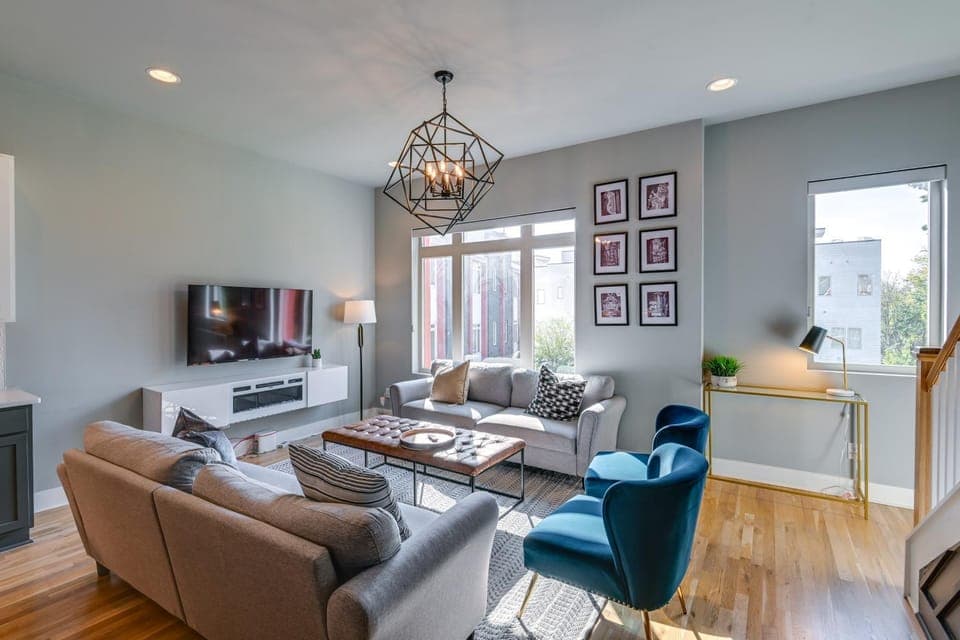 Nashville Townhome w/ Rooftop Balcony & Game Room! House in Nashville