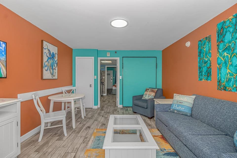 Direct Oceanfront 1 bedroom Condo - Surf's Up Oceanfront Oasis 1416 House in Myrtle Beach