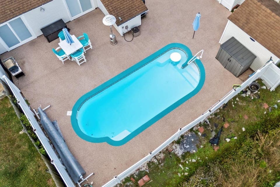 Patio, Swimming pool