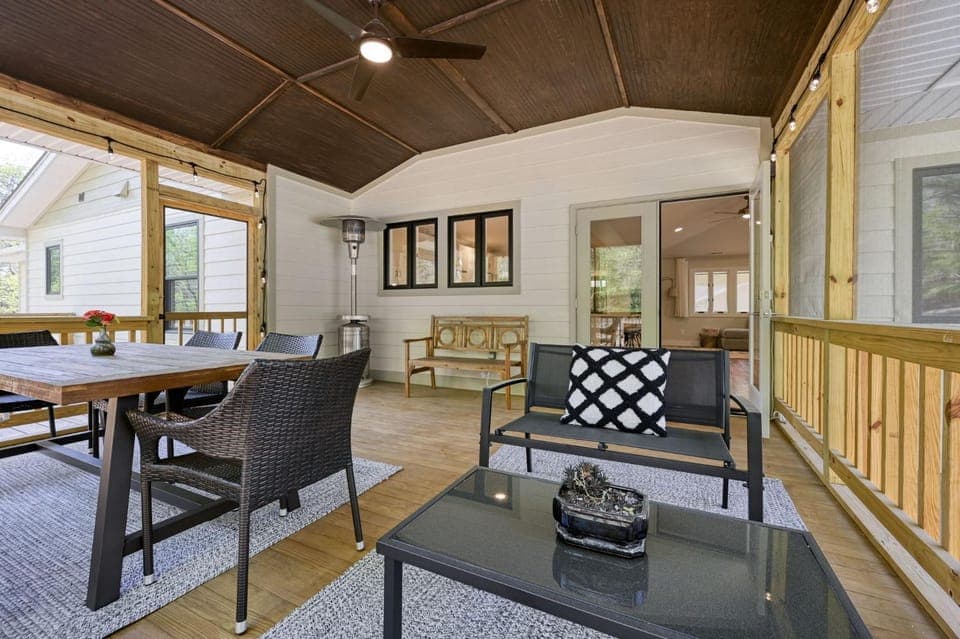 Seating area