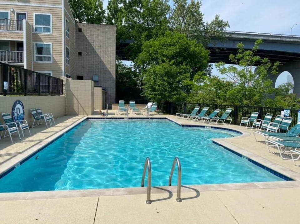 Balcony/Terrace, Pool view, Swimming pool