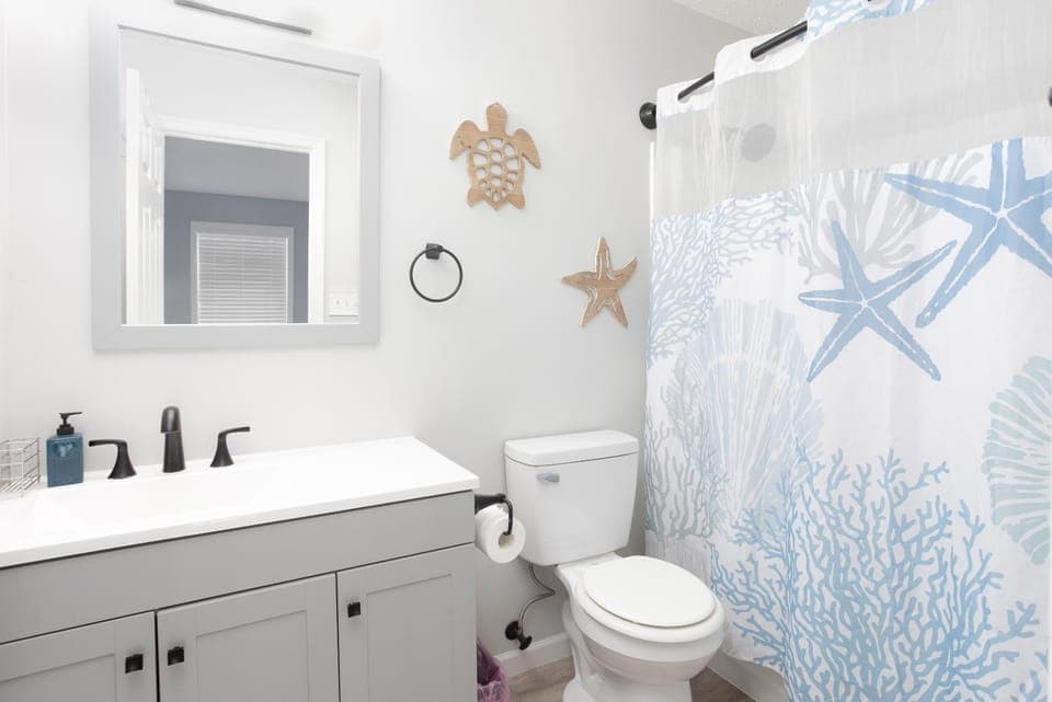 ONE More Happy Day 3BR-3BA Beach House w-HotTub, Sleeps 11 House in North Myrtle Beach