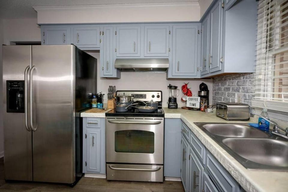 Kitchen or kitchenette, Kitchen or kitchenette, dishwasher, minibar, pet friendly, stove, toaster