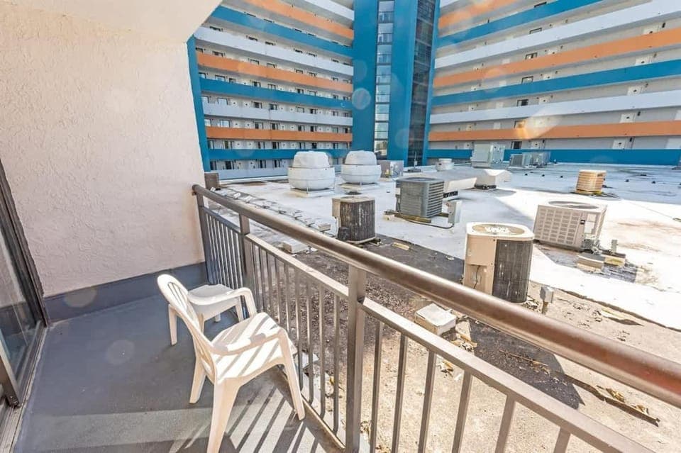Remodeled Condo, Waterpark View at Landmark Resort House in Myrtle Beach