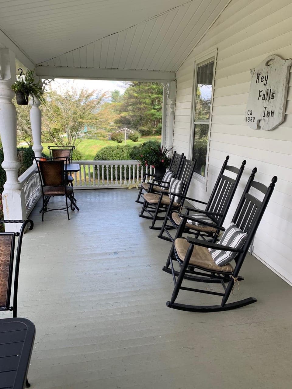The Inn at Key Falls Estate Bed and Breakfast in Pisgah Forest