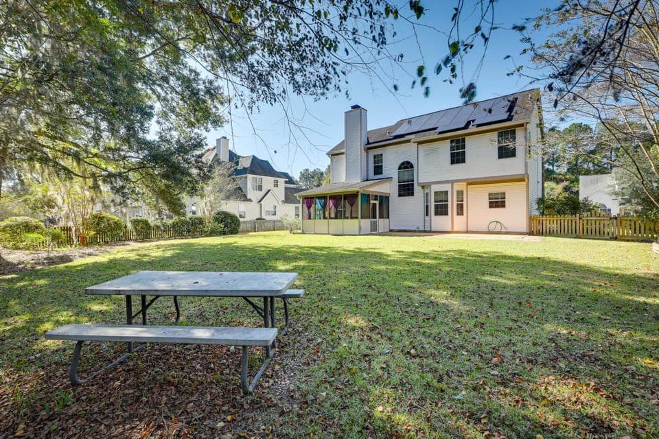 North Charleston Home Near Shopping & Dining! House in Goose Creek
