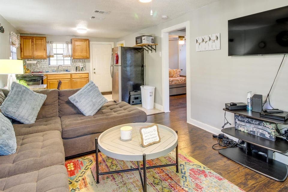 Savannah Home w/ Yard ~ 3 Mi to Downtown! House in Savannah