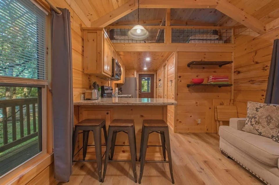 Celina Cabin Nature Cabin Near Downtown Chattanooga Cabin in Chattanooga