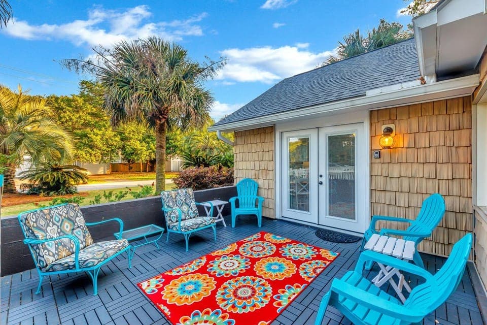 CM4005: 4005 Cameron Blvd. House in Isle of Palms