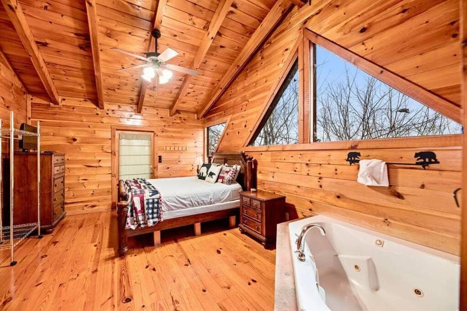 A Moment Inn Time House in Pigeon Forge
