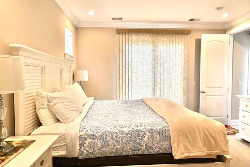 Bed, Bedroom