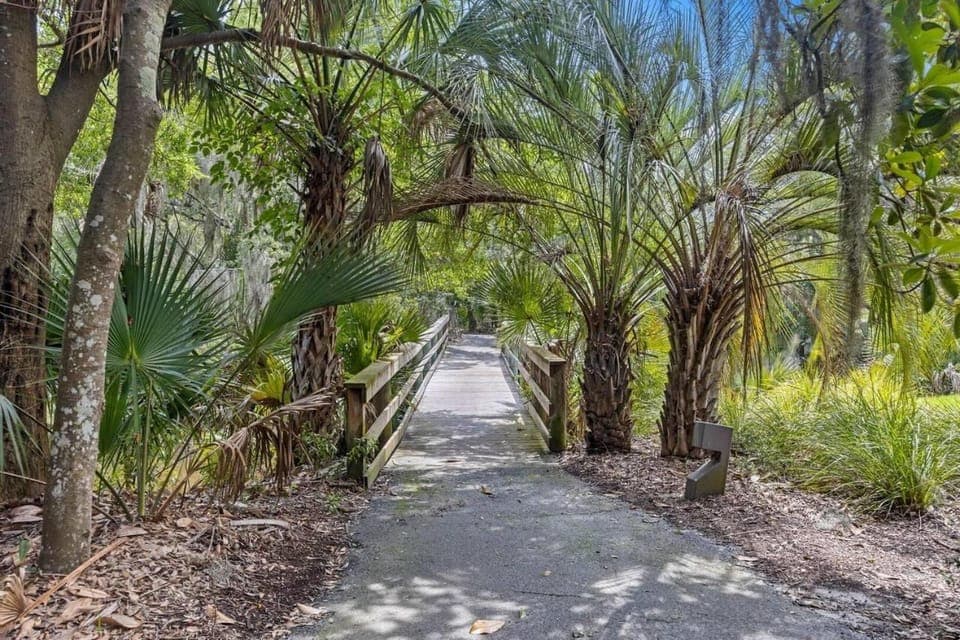 FWO1381: 1381 Fairway Oaks House in Kiawah Island