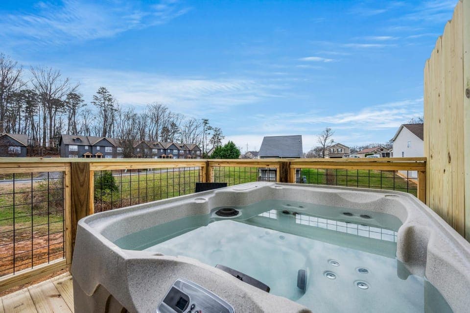 Hot Tub, View (from property/room)