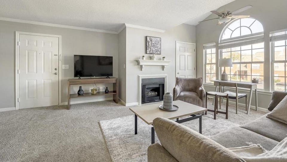 Landing Modern Apartment with Amazing Amenities (ID8483X95) Apartment in Collierville