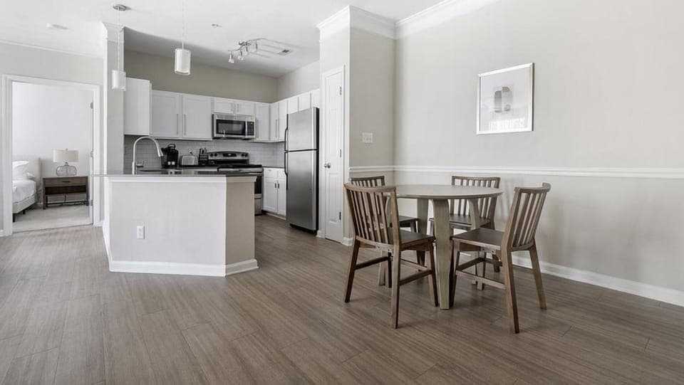 Landing - Modern Apartment with Amazing Amenities (ID1374X918) Apartment in Ballantyne