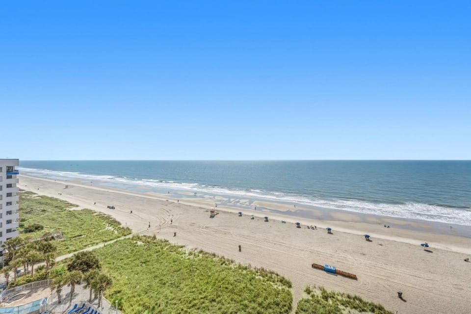 Bay Watch Resort M. 1012-Oceanfront-Crescent Beach Section House in Atlantic Beach