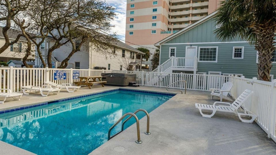 Ocean Pearl - 2nd Row - Beach House - Crescent Beach House in North Myrtle Beach