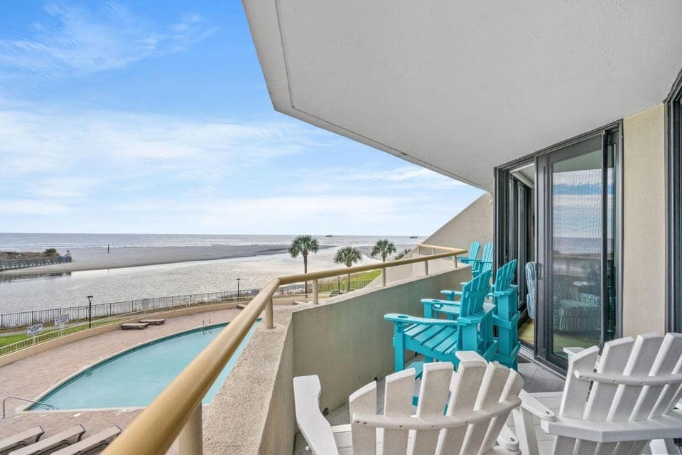 Ocean Creek Resort GG2 - Oceanfront - Windy Hill House in Briarcliffe Acres